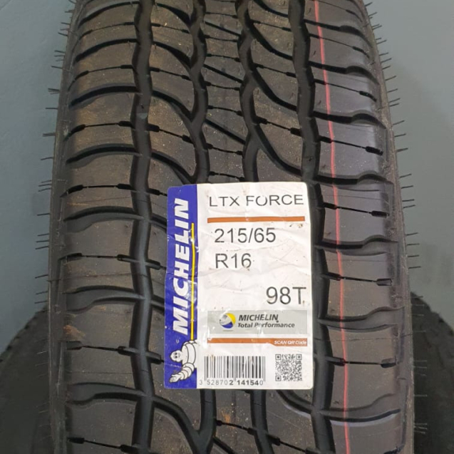 215-65R16 MICHELIN LTX FORCE