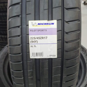 225/45R17 MICHELIN PILOT SPORT 5